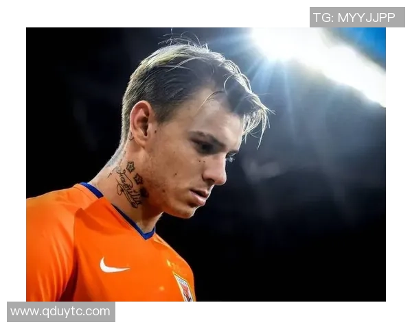 11号足球明星宣布退役引发球迷热议与怀旧情怀重现 11号足球明星宣布退役引发球迷热议与怀旧情怀重现