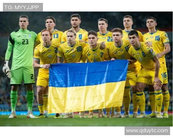 乌克兰前足球明星毅然参军投身保家卫国的行列 乌克兰前足球明星毅然参军投身保家卫国的行列