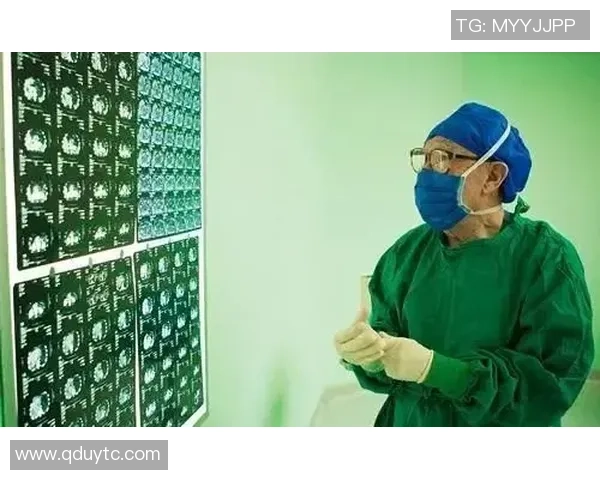 诺字闪耀绿茵场足球明星们的传奇与荣耀之路