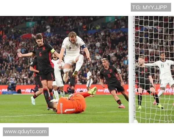 足球明星阿尔巴精彩瞬间大集锦及高清图片欣赏